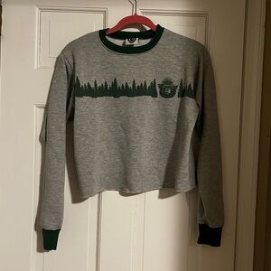 Smokey Bear Gray + Green Cropped Sweatshirt – Outdoor/Nature Theme | Women’s M